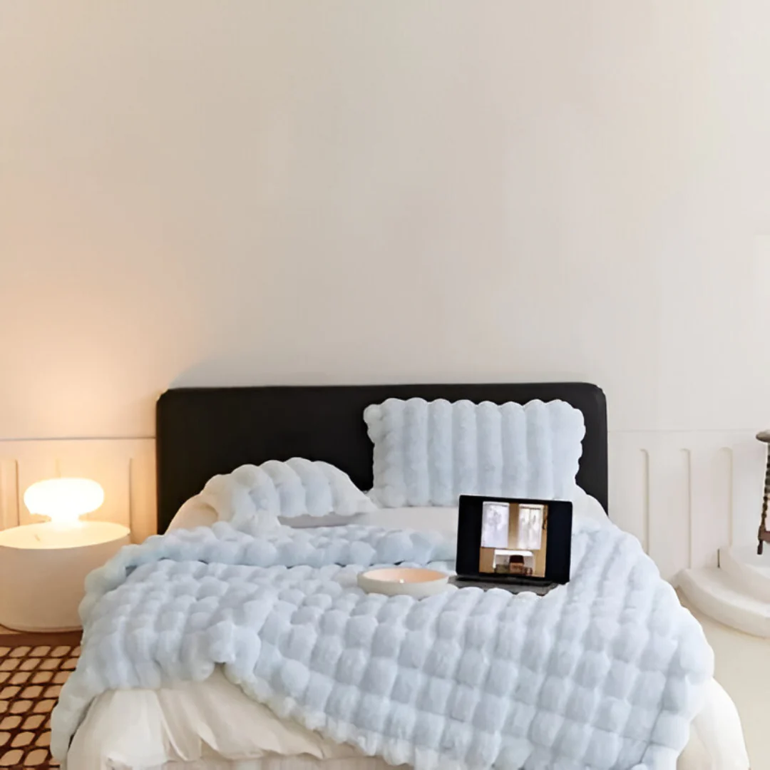 All Season Blanket with Elegant Design - Image 5