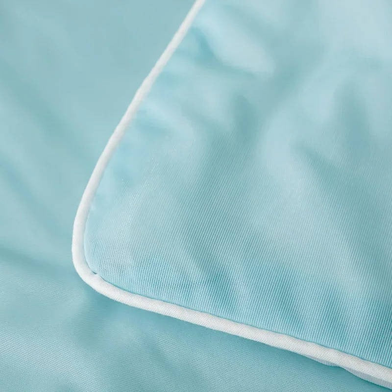 Lightweight Cooling Blanket with Ice Silk Fabric for Summer - Image 10