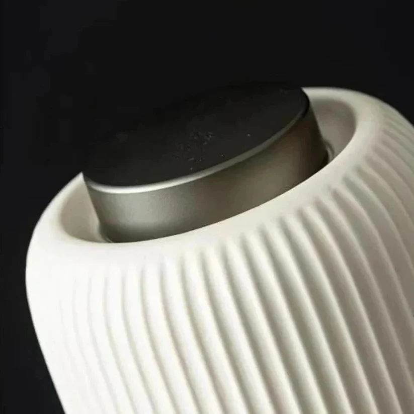 Ceramic Pet Urn with Secure Lid for Memorial Keepsake - Image 4