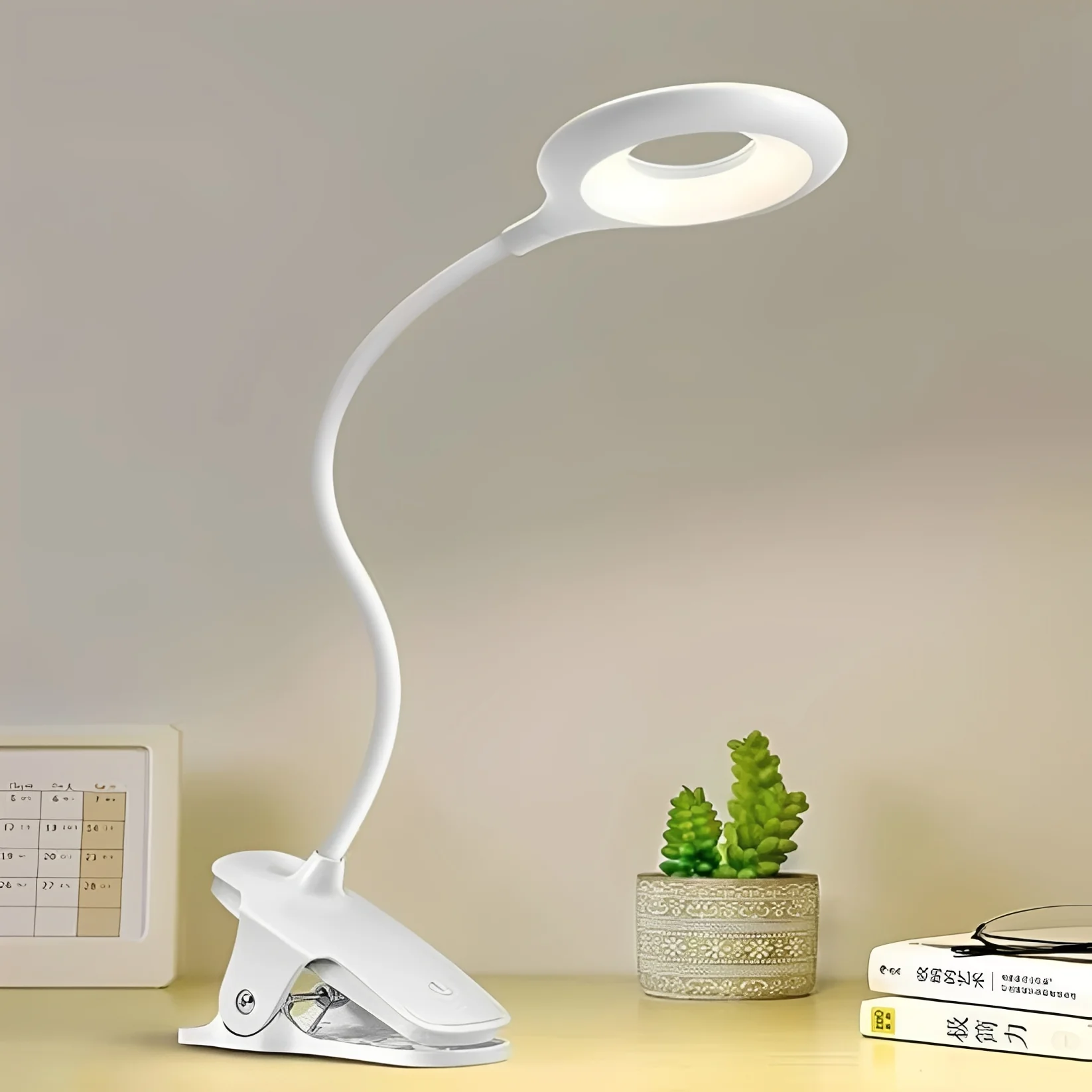 Clip-On Gooseneck LED Reading Light with Dimmable USB Rechargeable Design for Desk Use - Image 4