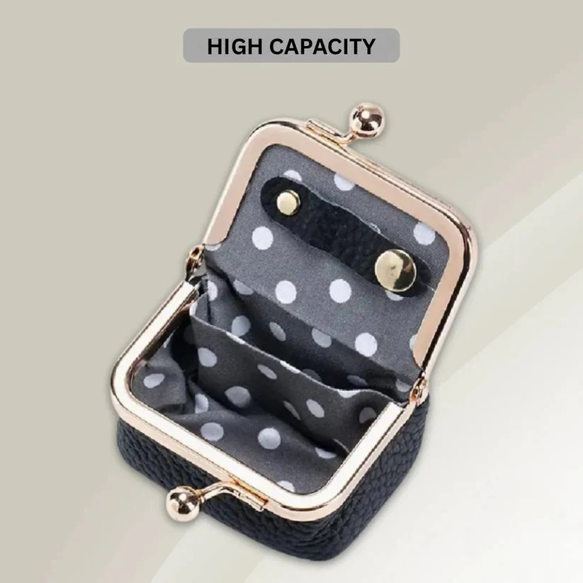 Compact Travel Jewelry Organizer Case with Secure Compartments - Image 12