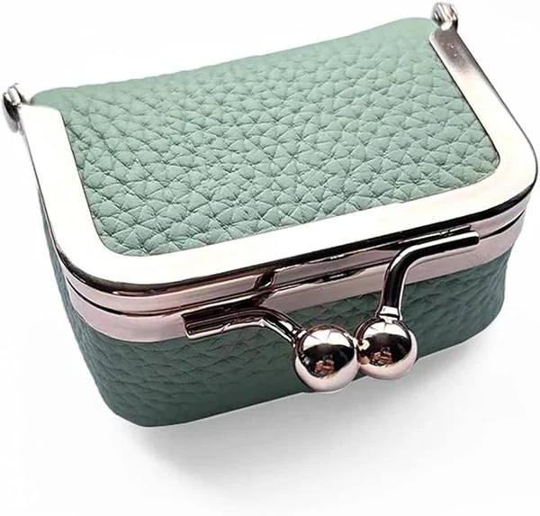 Compact Travel Jewelry Organizer Case with Secure Compartments - Image 7