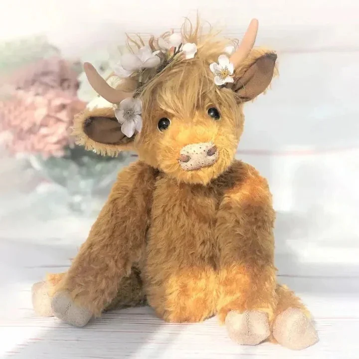 Highland Cow Plush with Floral Accent - Image 2