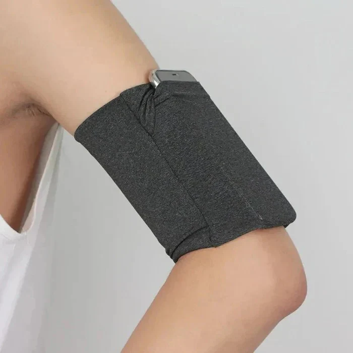 Fitness Arm Bag with Adjustable Phone Pouch for Running and Workouts - Image 8