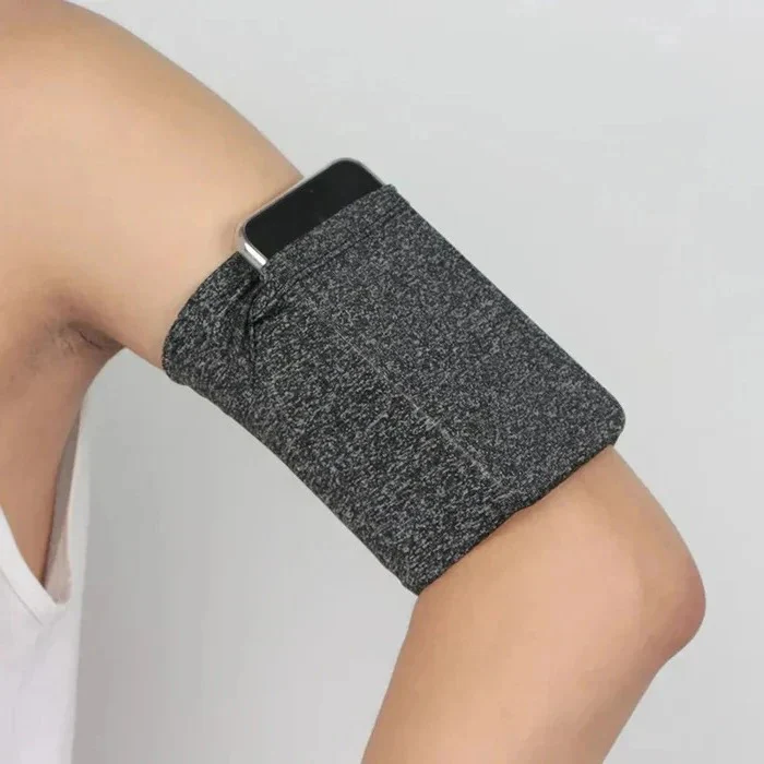 Fitness Arm Bag with Adjustable Phone Pouch for Running and Workouts - Image 9