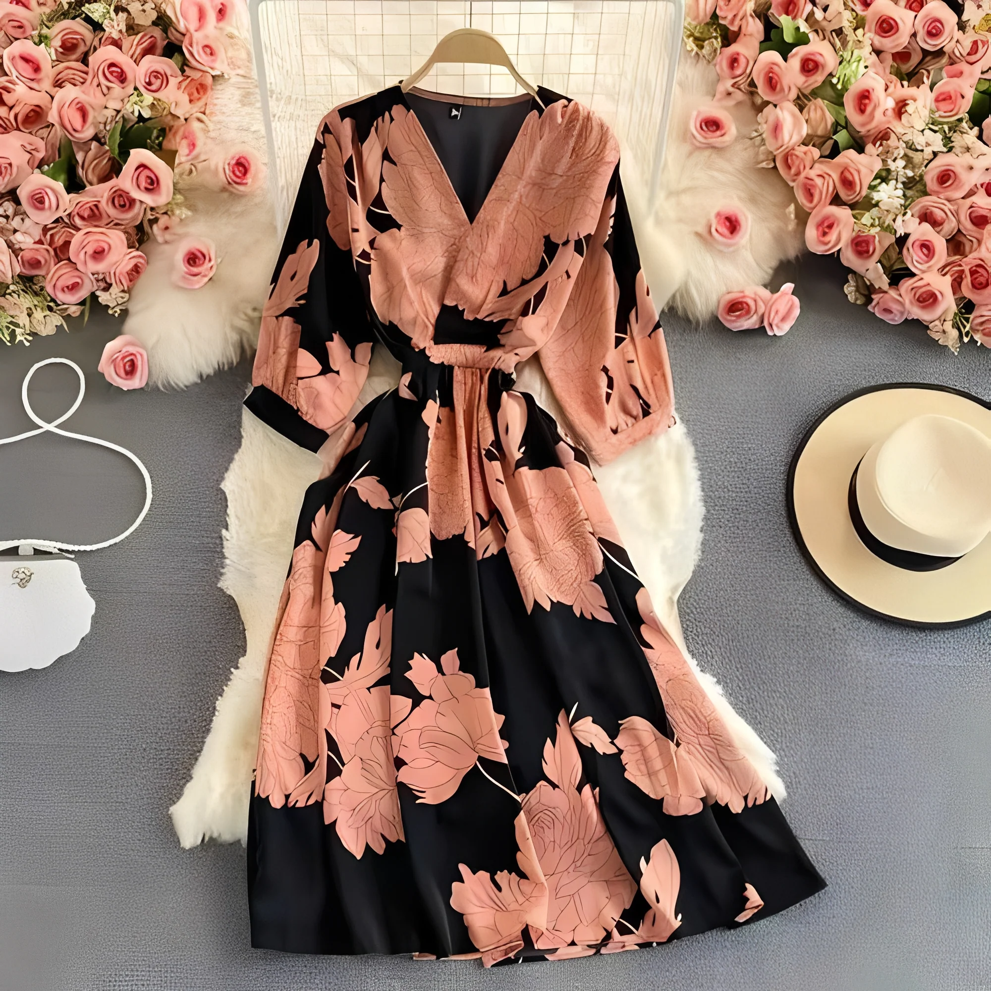 Floral Chiffon Summer Dress with V-Neck and Puff Sleeve Detail - Image 5