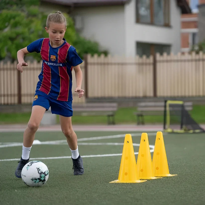 Football Training Mat with Interactive Video Coaching System - Image 7