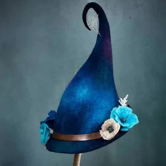 Classic Felt Witch Hats for Halloween Parties & Costumes - Image 3