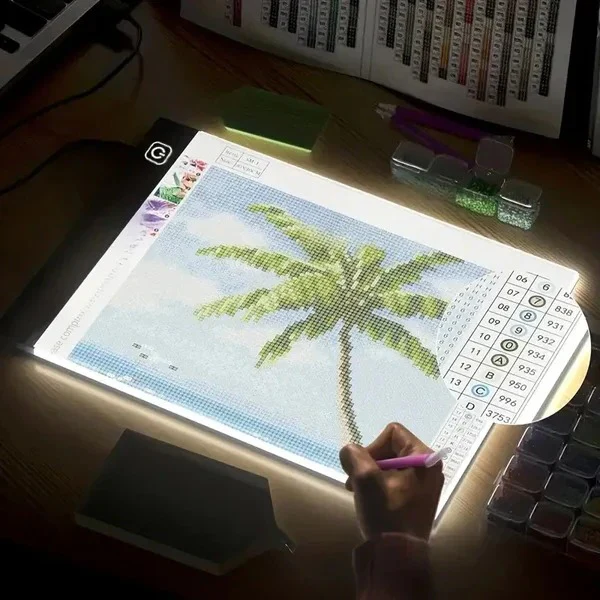 Illuminated Creative Tablet and A4 LED Tracing Light Box - Image 9