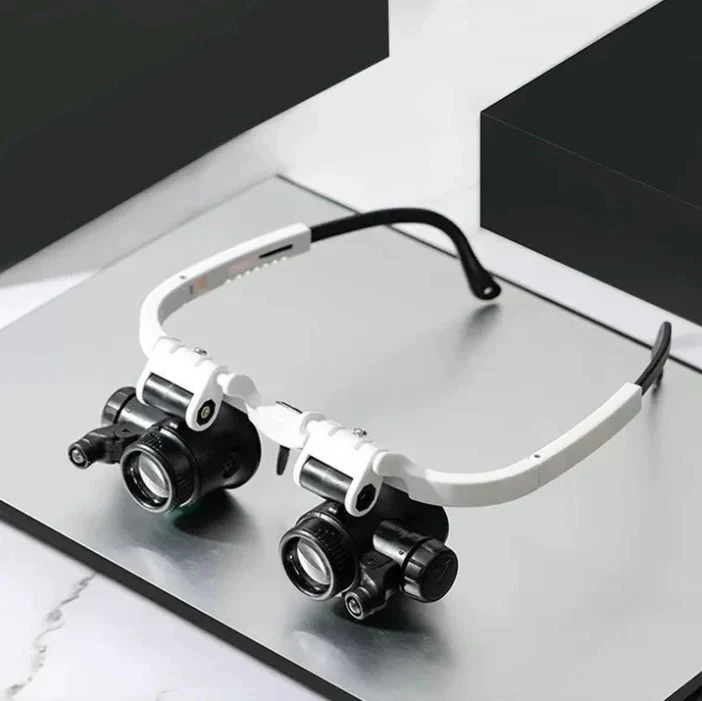 LED Magnifying Glasses with Interchangeable Lenses - Image 4