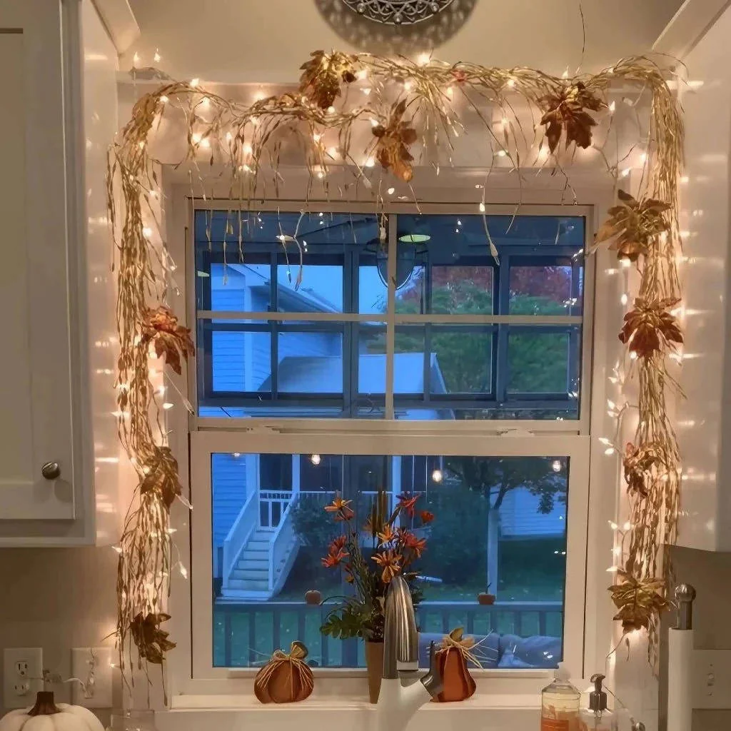 Lighted Ornament Garland with Warm Glow and Reflective Ornaments, Flexible Wire Design - Image 3