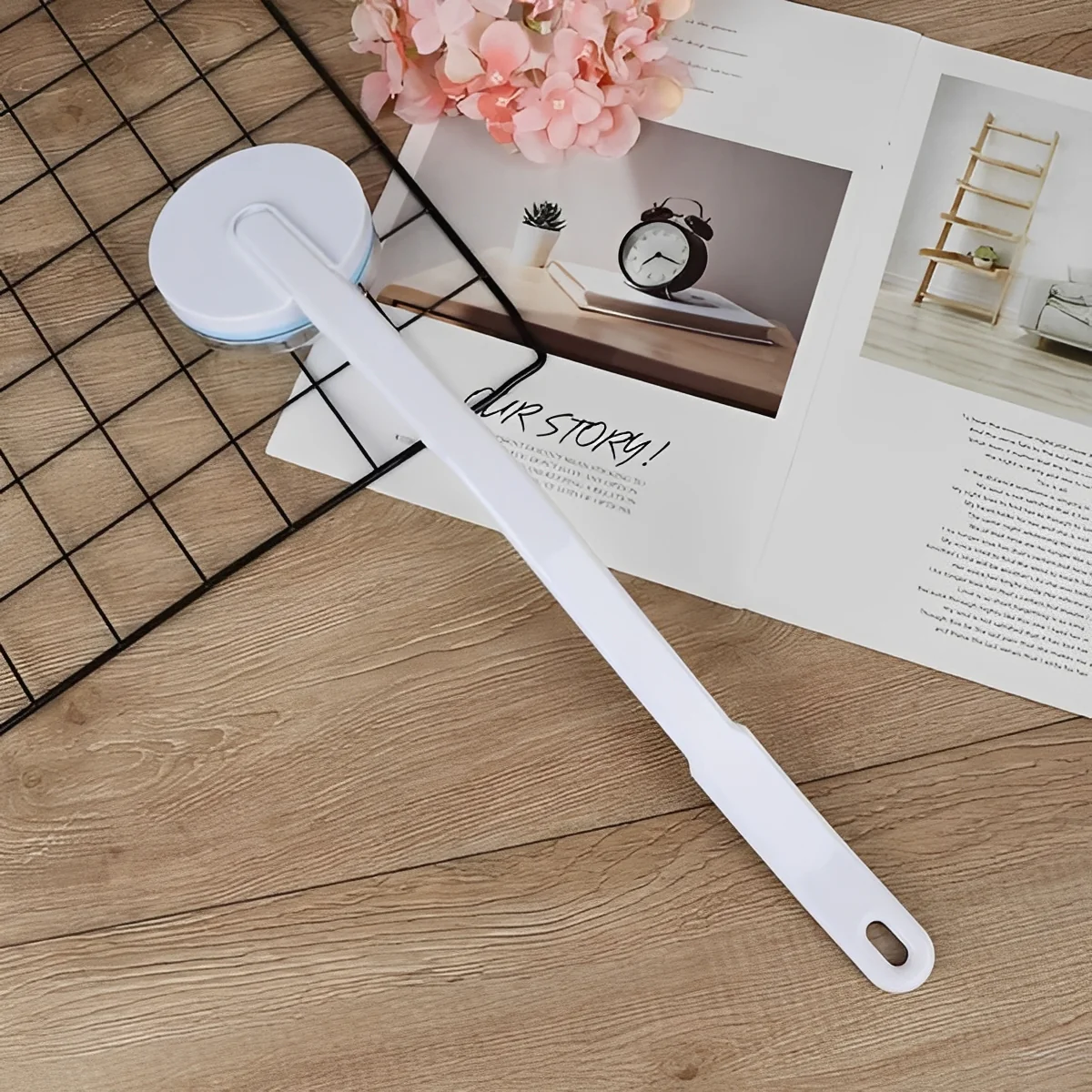 Long Handle Back Lotion Applicator with Roller Ball Design - Image 5