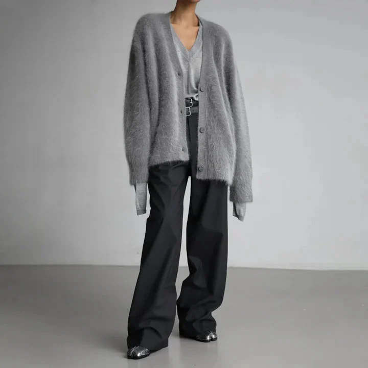 Soft Cashmere Women’s Sweater with Classic Round Neck Winter Knitwear - Image 5