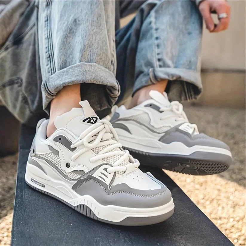Men's Thick Sole Chunky Casual Sneakers for Everyday Wear - Image 9
