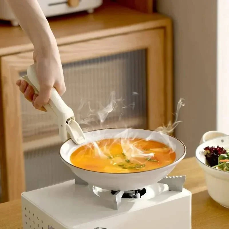 Silicone Oven Grip Pad with Non Slip Texture for Hot Cookware Handling - Image 3