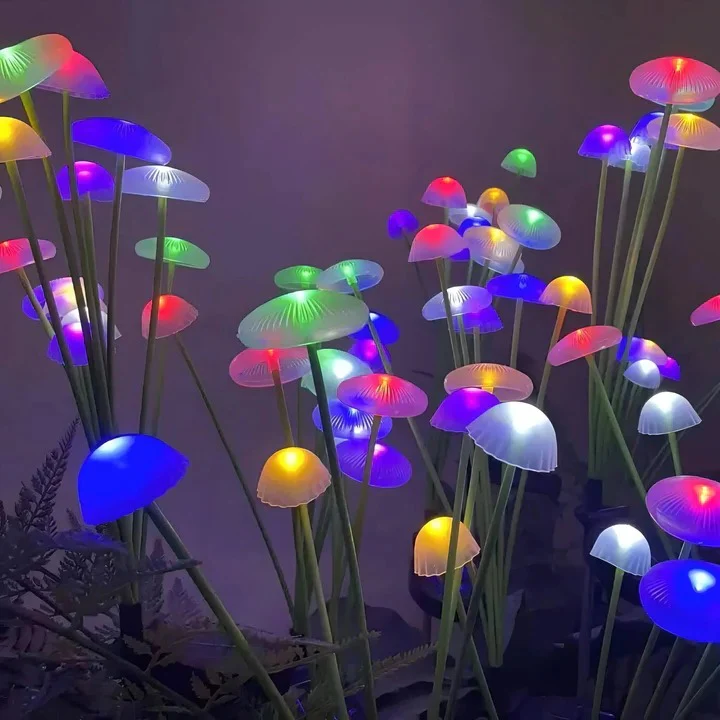Solar Garden Light with Jellyfish Design and Color Changing LEDs - Image 6
