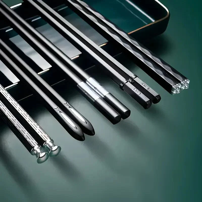 Reusable Chopsticks Set of 5 Pairs with Non Slip Grip Design - Image 4