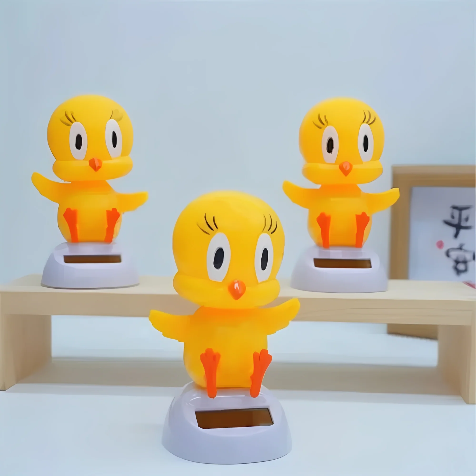 Solar Powered Dashboard Bobble Ornament for Car Interior Decor - Image 9
