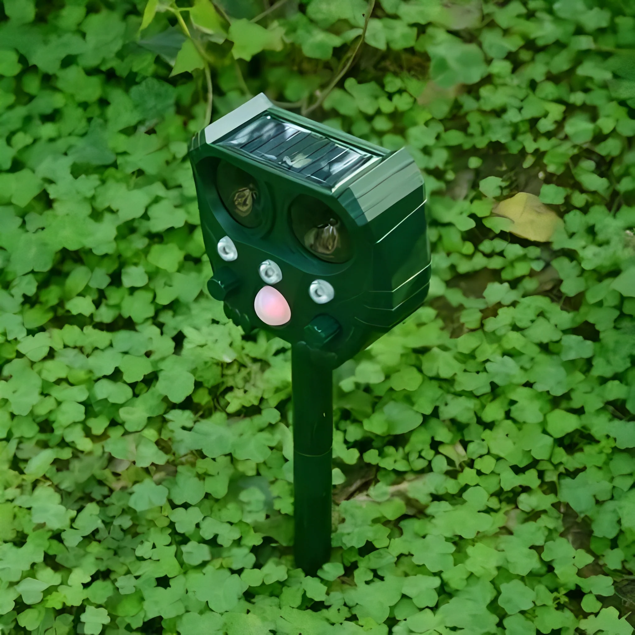 Solar Ultrasonic Snake Deterrent with Motion Sensor - Image 3