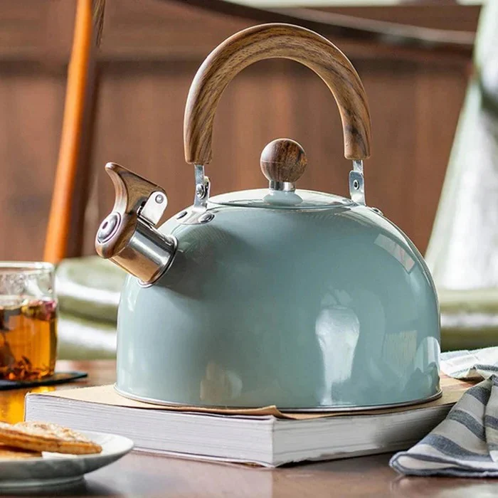 Stainless Steel Whistling Stovetop Kettle with Insulated Handle - Image 2