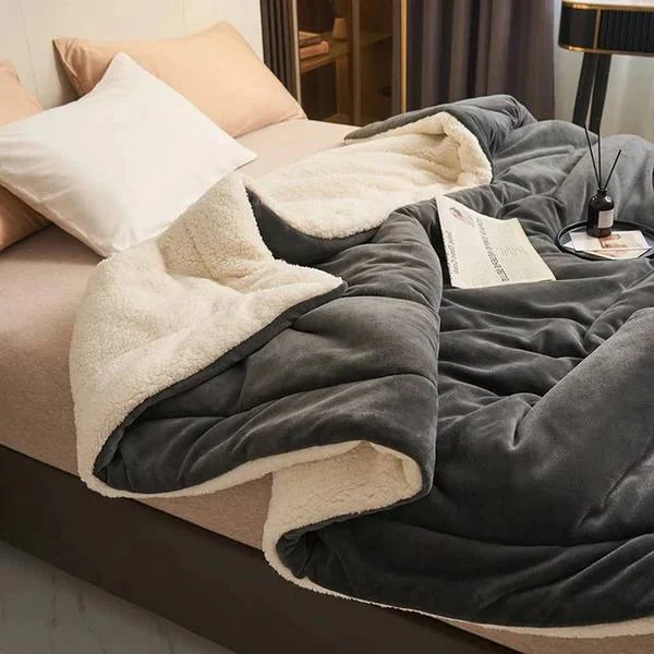 Super Soft Plush Fleece Throw Blanket for Couch and Bed Use - Image 3