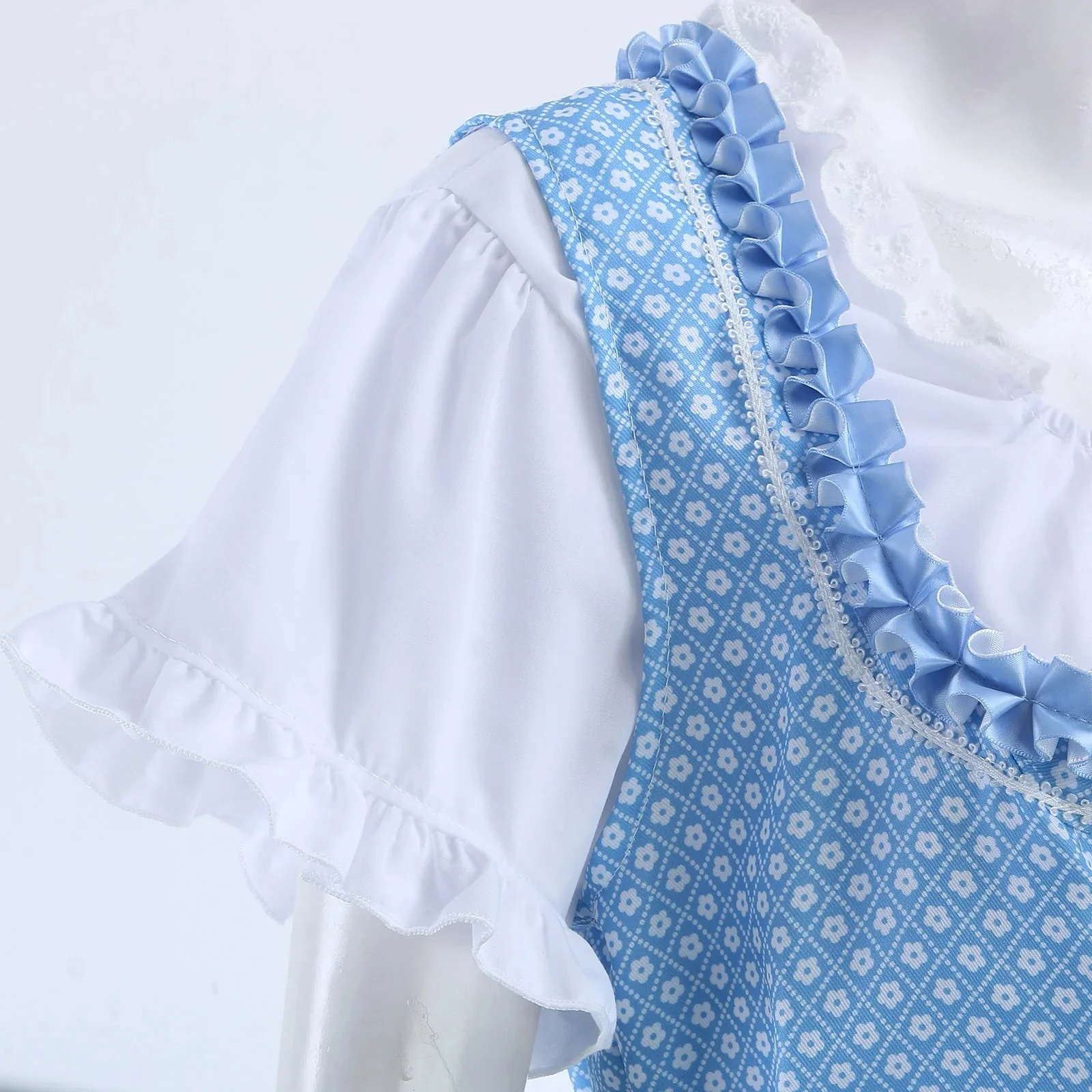 Traditional Bavarian Oktoberfest Dress for Women - Image 6