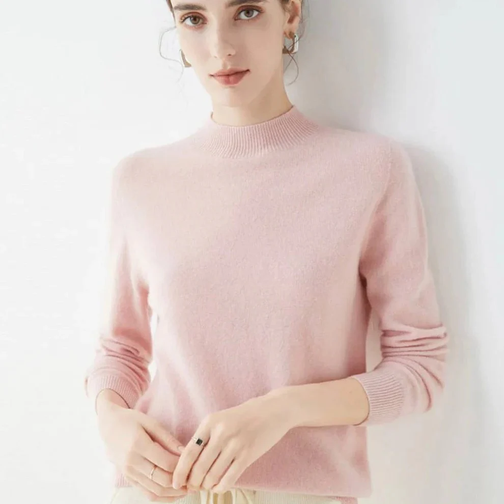 Women's Cashmere Knit Pullover Sweater for Cold Weather - Image 6