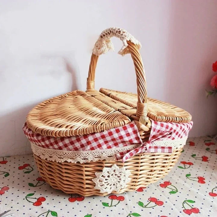 Woven Willow Picnic Basket with Removable Cotton Liner - Image 5